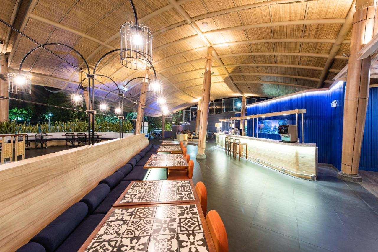 Holiday Style Ao Nang Beach Resort, Krabi Exterior photo