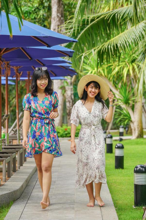 Holiday Style Ao Nang Beach Resort, Krabi Exterior photo