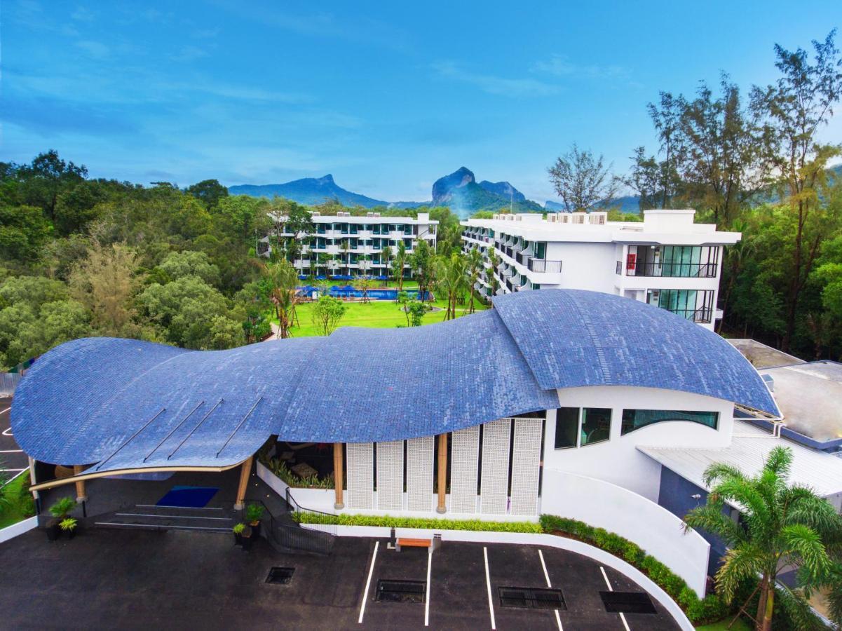 Holiday Style Ao Nang Beach Resort, Krabi Exterior photo