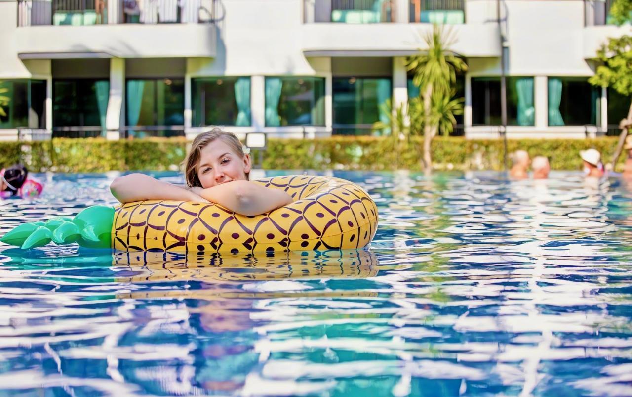 Holiday Style Ao Nang Beach Resort, Krabi Exterior photo